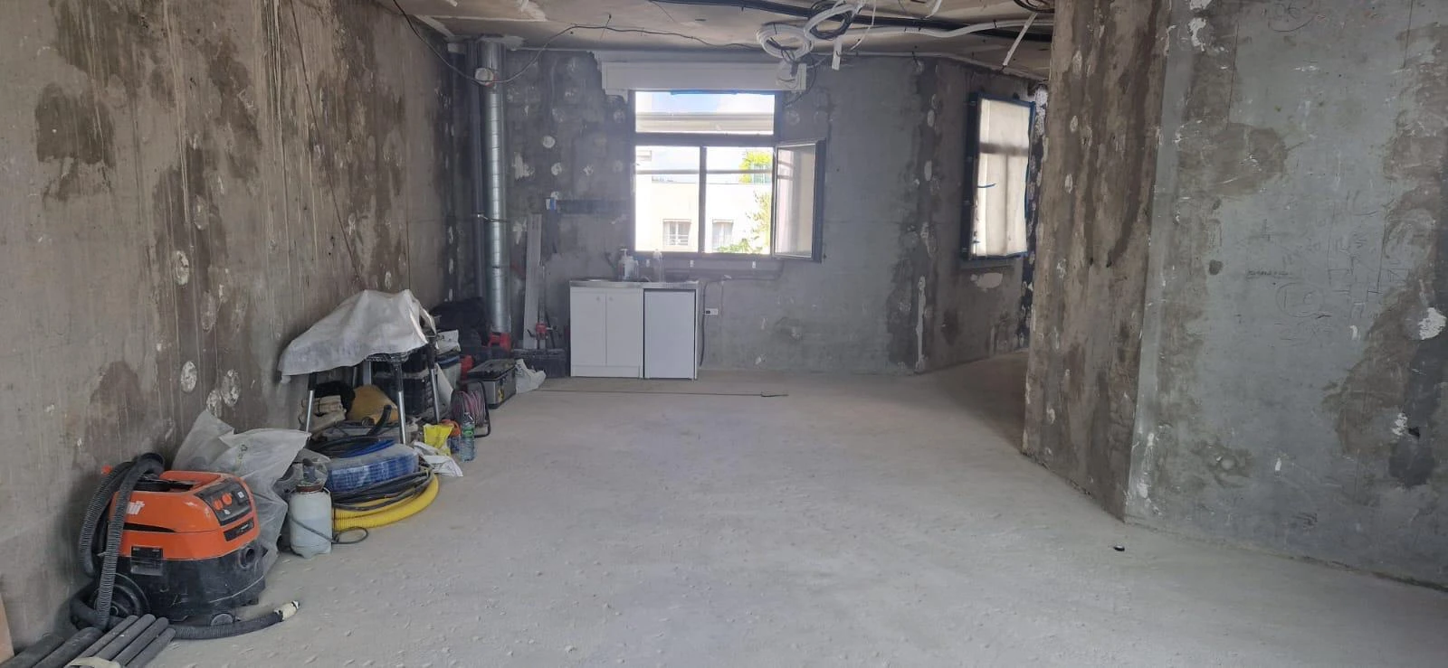 Début du chantier à Boulogne-Billancourt : volumes mis à nu