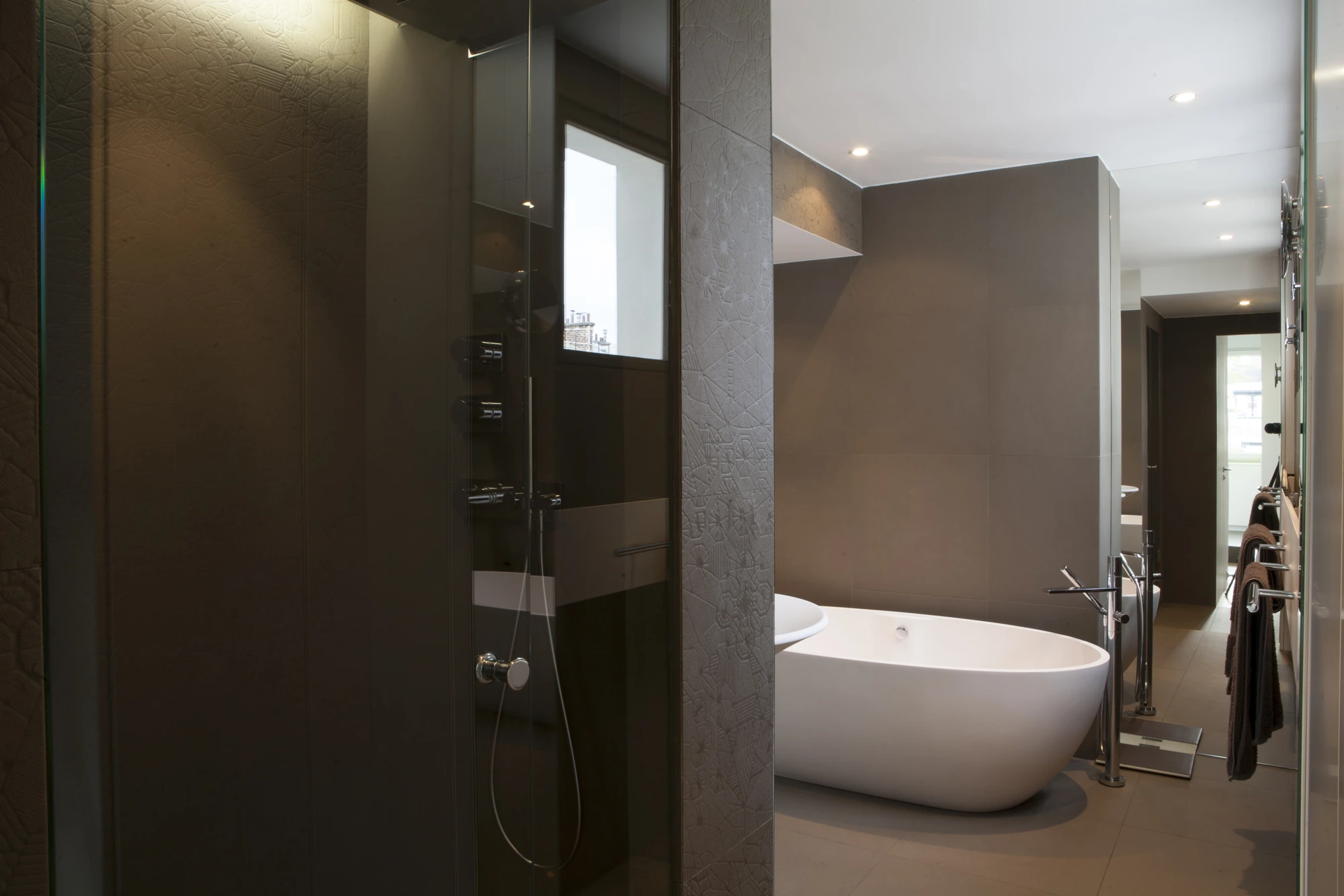 Appartement aux accents lumineux : salle de bain